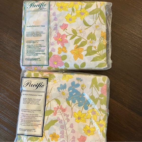 Retro Floral Full Size Sheet Set - Picture 5 of 6